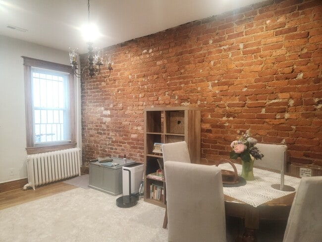 Photo - 1400 D St SE