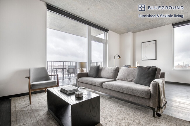 Building Photo - 150 N Ashland Ave Rental