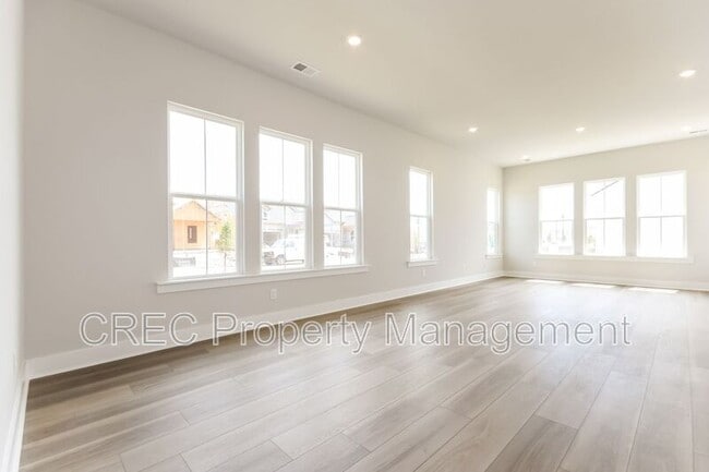 Photo - 1205 Carnes Xing Blvd