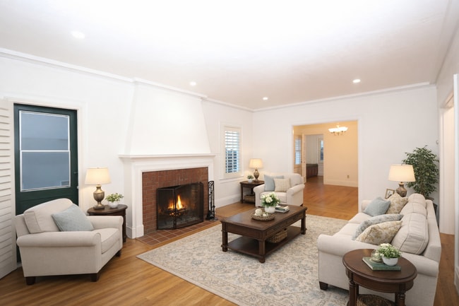 Photo - 841 Warfield Ave Unidad Upper