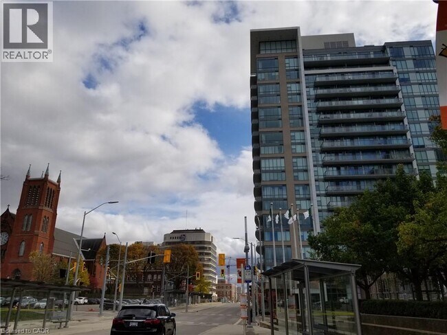 Photo - 85 Duke St W Unité 811