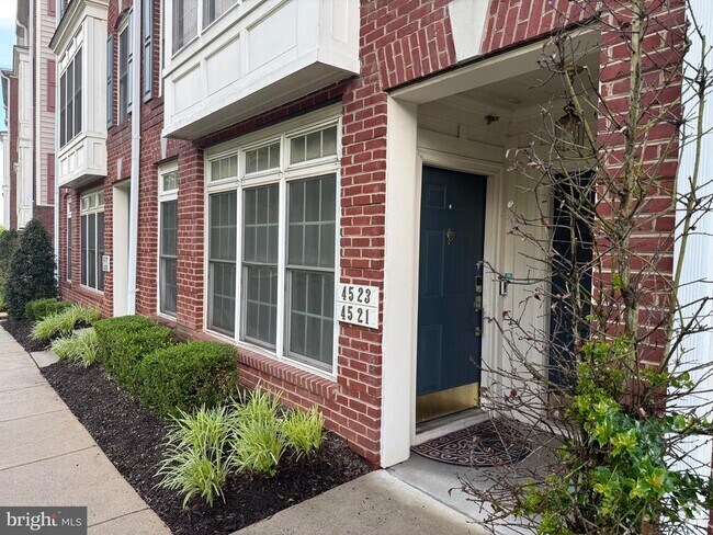 Building Photo - 4521 Whittemore Pl Rental