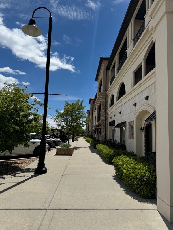 Photo - 10927 N Town Ctr W