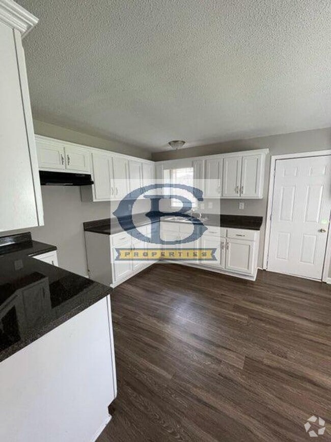 Building Photo - 4733 12th Rd Rental