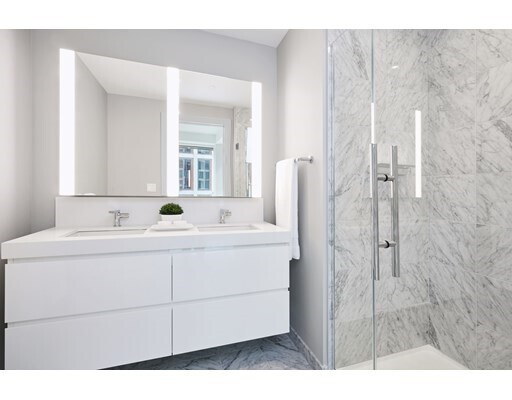 Photo - 135 Seaport Blvd