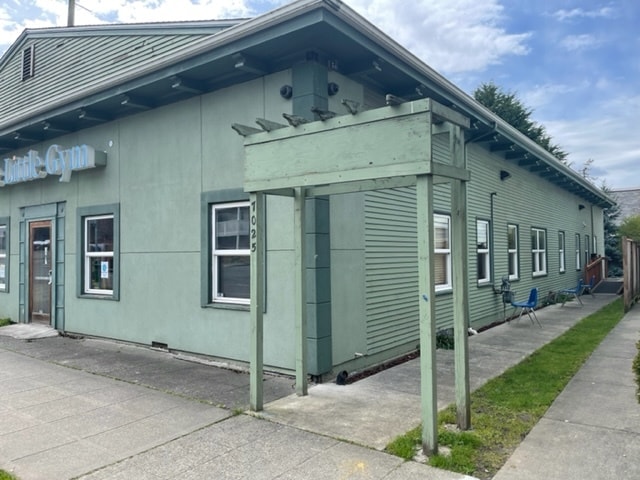 Building Photo - 7025 California Ave SW Rental