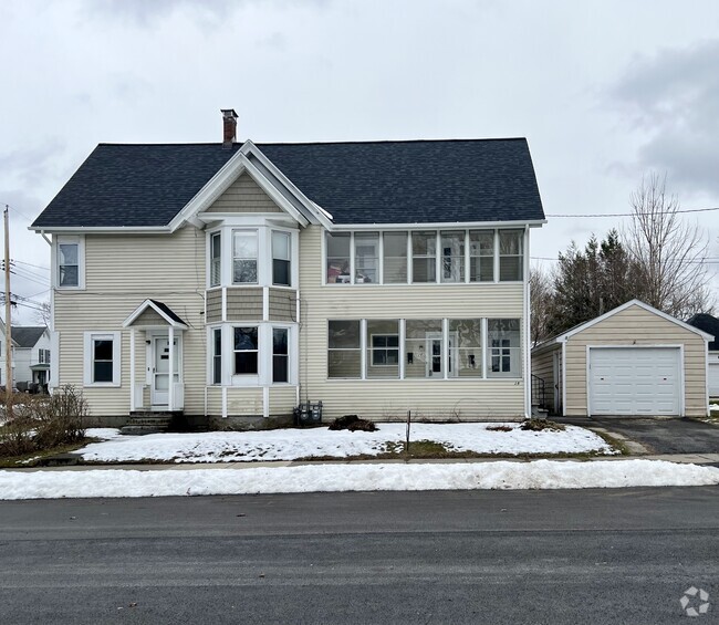 Building Photo - 28 7th Ave Unit #2 Rental
