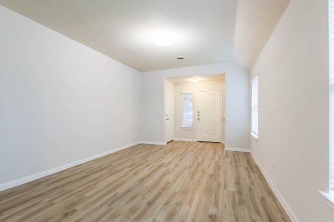 Photo - 21718 Martin Grove Ct