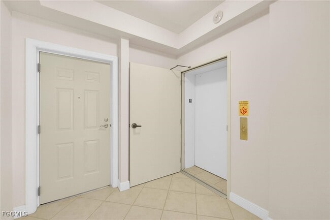 Building Photo - 2745 First St Unit 405