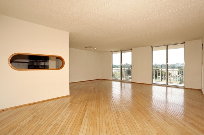Photo - 1055 River Rd Unit 506