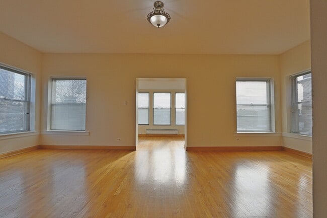 Photo - 918 W Buena Ave Unit Apt 3