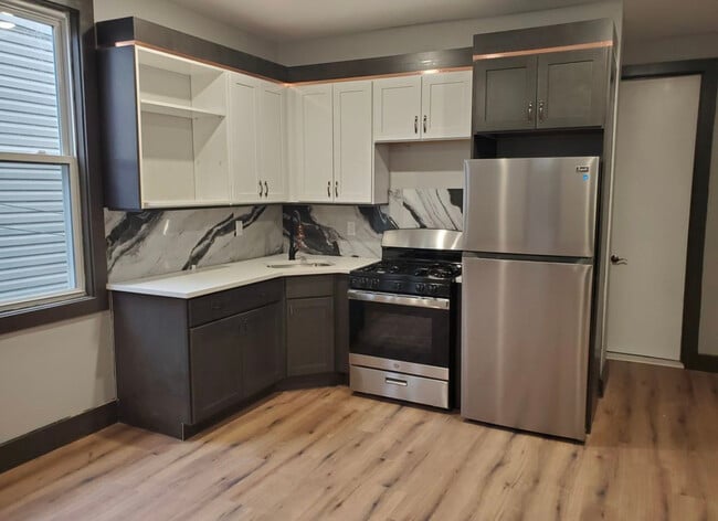 Building Photo - 273 Liberty Ave Unit 2F Rental