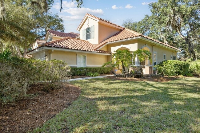 Photo - WALK TO THE BEACH!