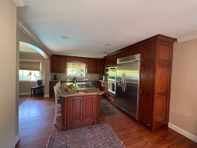 Photo - 5327 Valley Ridge Ave