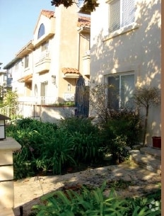 Photo - 328-330 S Doheny Dr