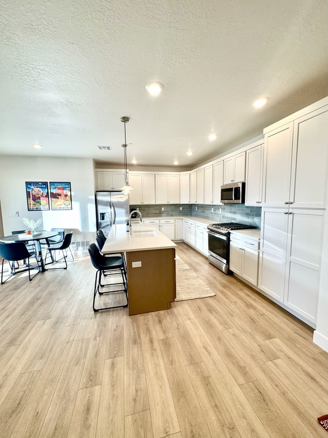Photo - Desert Color Condo