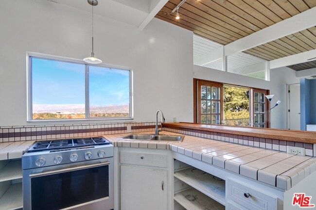 Photo - 11667 Picturesque Dr