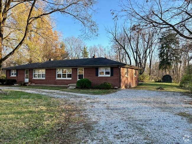 Building Photo - 6637 Forest Ln Rental