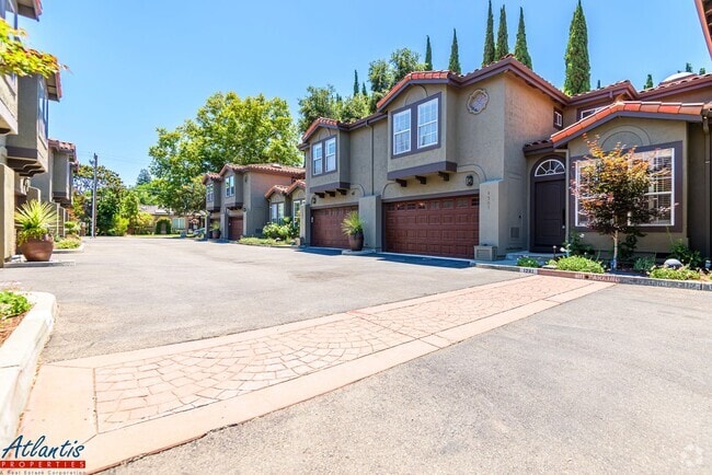 Building Photo - Lovely Willow Glen Home | Prime Location