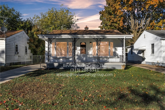 Photo - 4802 Niagara St