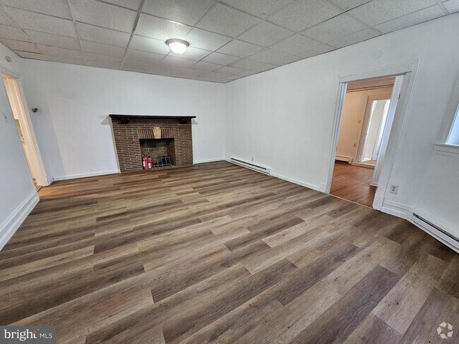 Building Photo - 403 Washington Ave Unit 3 Rental