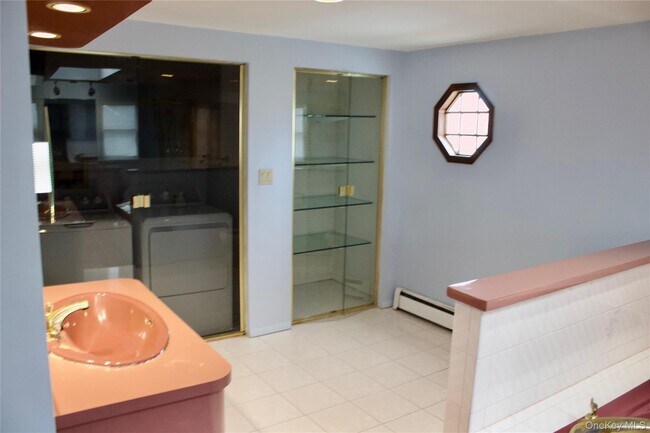 Photo - 927 Jackson Ave