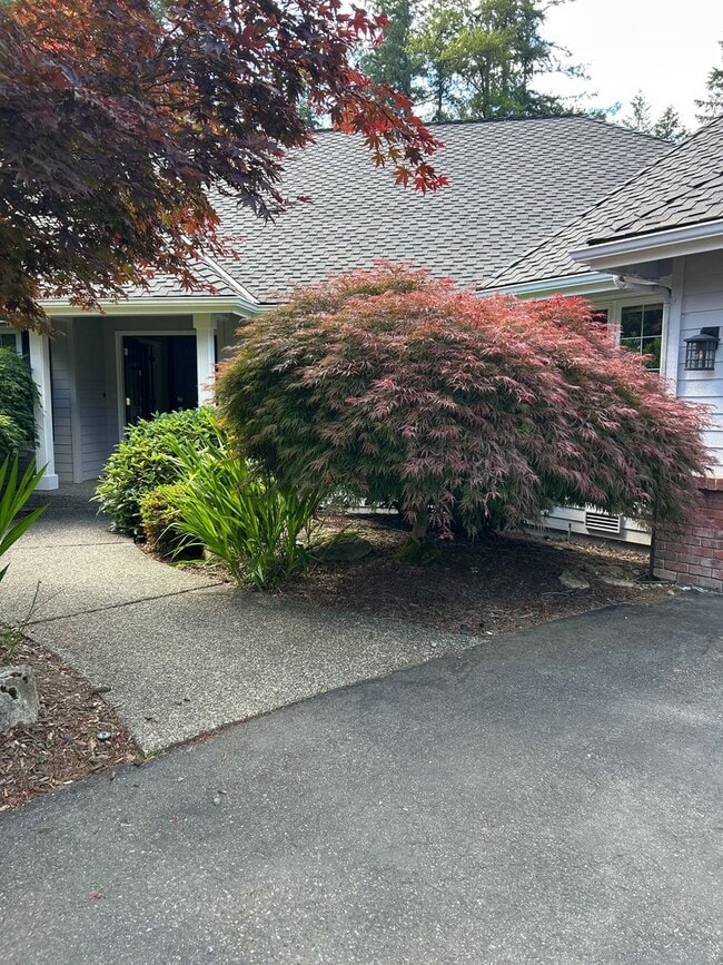 Photo - 3bd/2.5ba Redmond Home