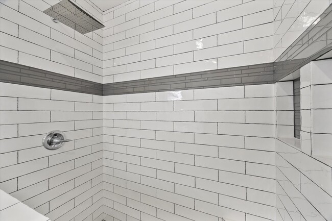 Photo - 1425 Oak Hollow Dr