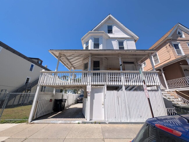 Building Photo - 36 N Florida Ave Unit 3