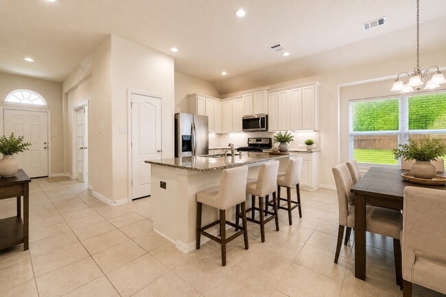 Photo - 604 W Linnwood Dr