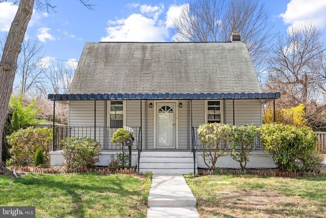 Building Photo - 114 Charles St