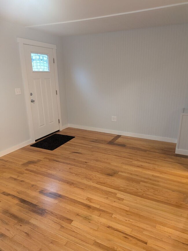 Photo - Single Family Home Near the Hospital & Minutes from Downtown Lexington