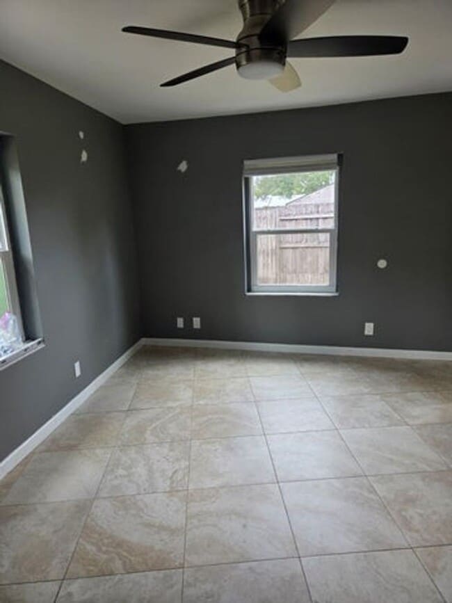 Photo - 18437 Spanish Isles Pl
