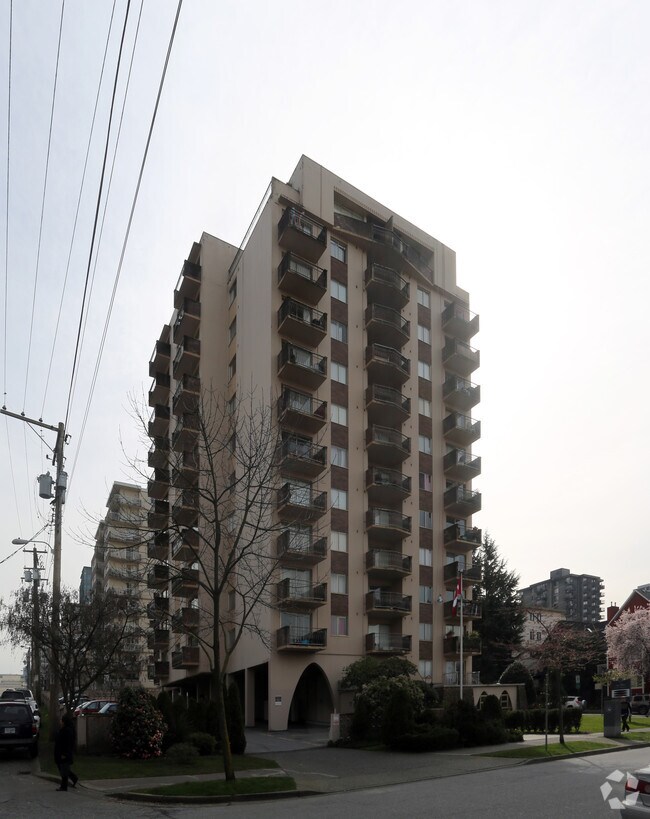 Photo - Casa Bella Apartments