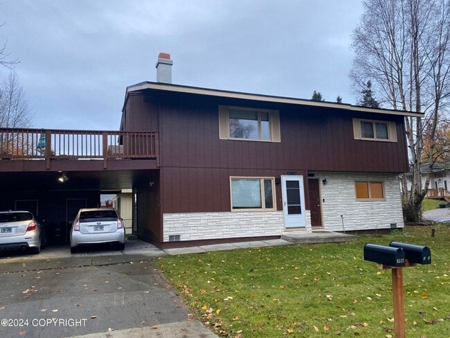 Building Photo - Heat Paid! East Anchorage 2 Bedroom with W... Rental