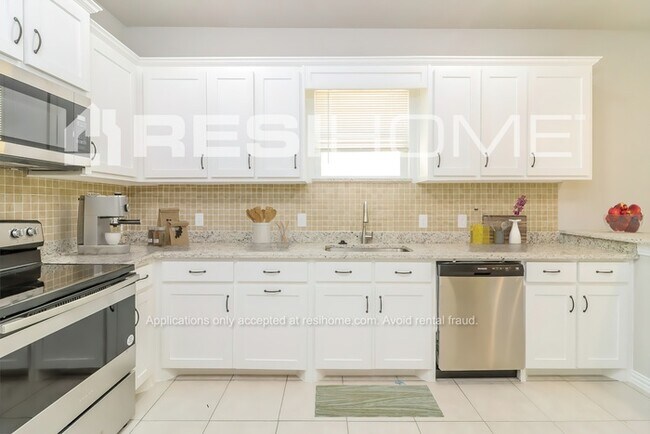Photo - 3007 Prairie Ave