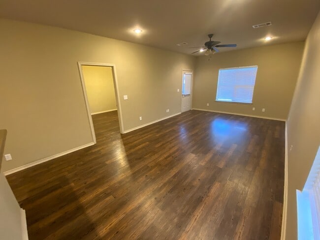 Photo - 4233 Castlegate Dr Unidad 4233