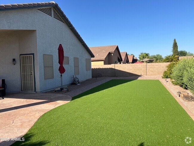 Building Photo - 35282 N Shorthorn Trail Rental