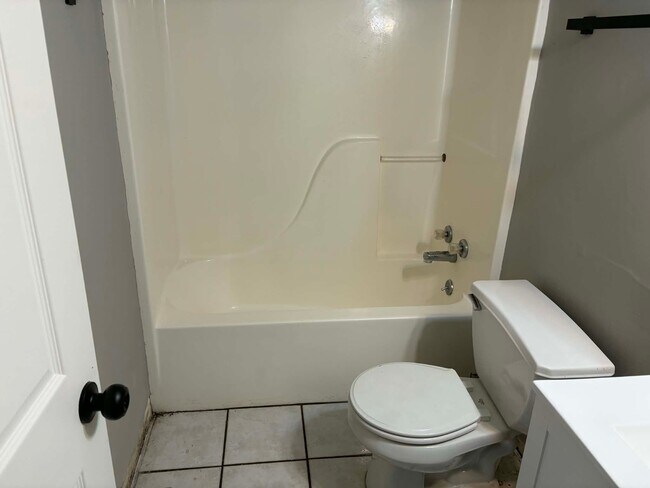 Photo - 1266 Fairground Rd