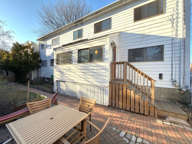 Photo - 61 6th St Unit 1