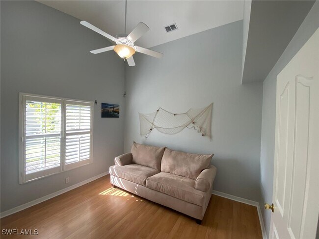 Photo - 5301 Whitten Dr Unit 81