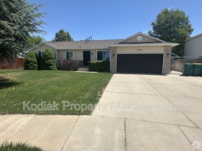 Building Photo - 1802 S 200 W Rental
