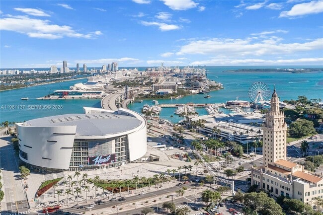 Photo - 851 NE 1st Ave Unidad 2811