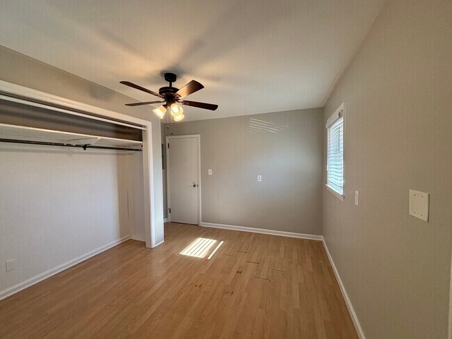 Photo - 104 Yancy Dr SE