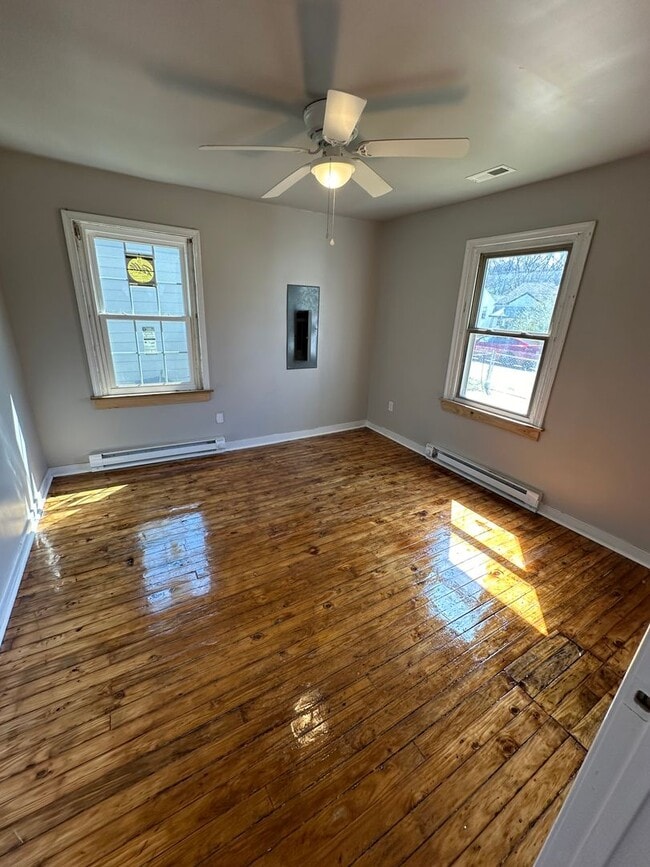 Photo - 2 bed house with big yard in Petersburg Va!
