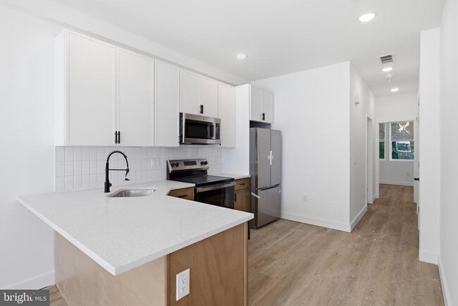 Photo - 2554 N 12th St Unit 2