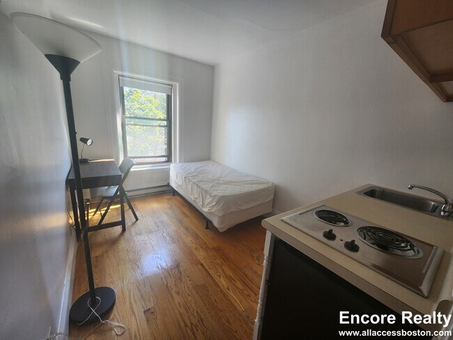 Photo - 1061 Beacon St Unit 15