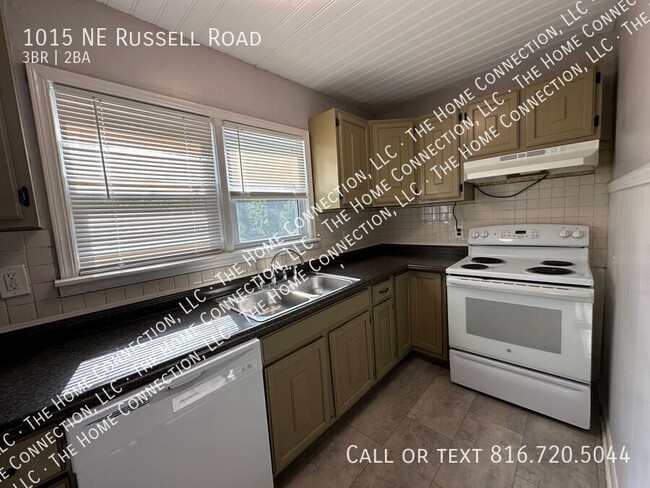 1015 NE Russell Rd.
