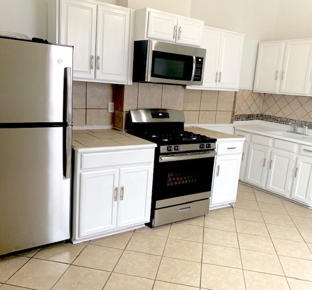 Photo - 1834 Dante St Unit 1834