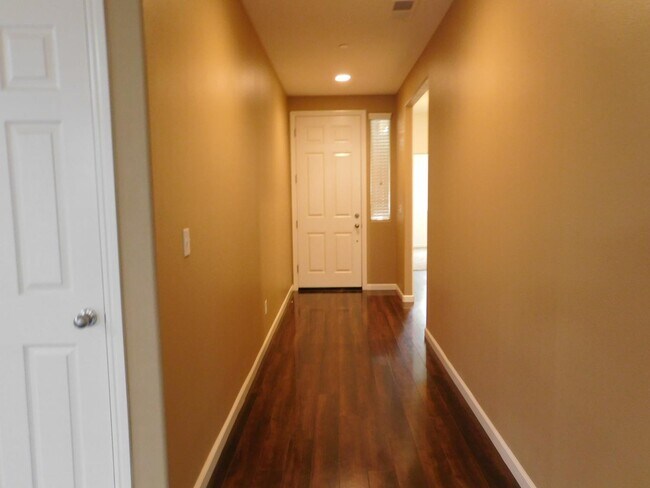 Photo - 3098 Wrenwood Ave